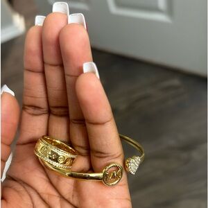 Micheal kors ring and bracelet jewelry set
